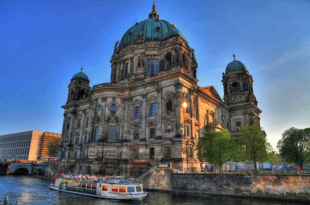 Garner Hotel Berlin - Mitte by IHG — Attractions in the area in Berlin, Berlin