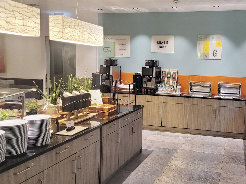Garner Hotel Berlin - Mitte by IHG — Restaurant & bars in Berlin, Berlin