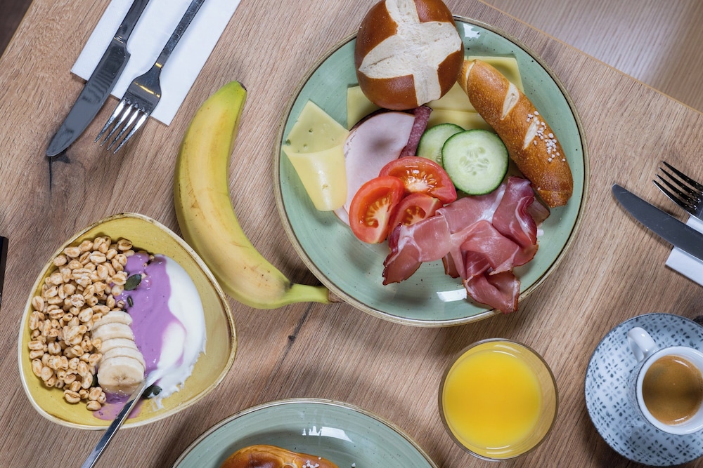 Garner Hotel Berlin - Mitte by IHG — Restaurant & bars in Berlin, Berlin