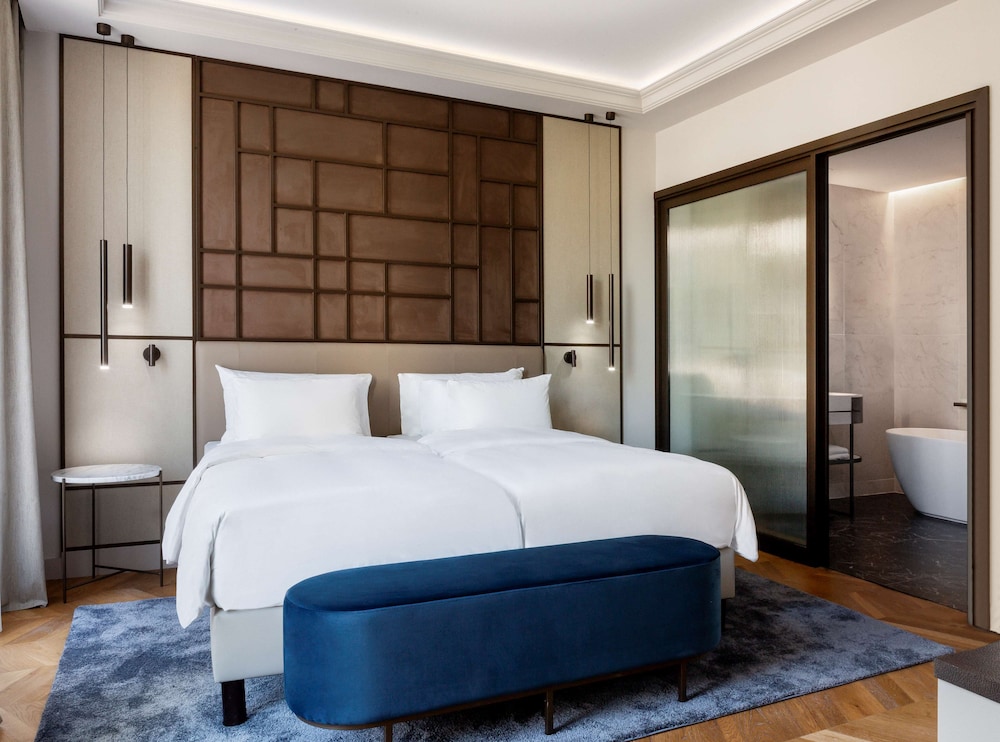 Radisson Collection Hotel, Magdalena Plaza Sevilla — Hotel rooms in Seville, Andalusia