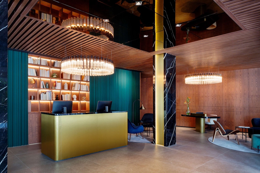 Radisson Collection Hotel, Magdalena Plaza Sevilla — Hotel building in Seville, Andalusia