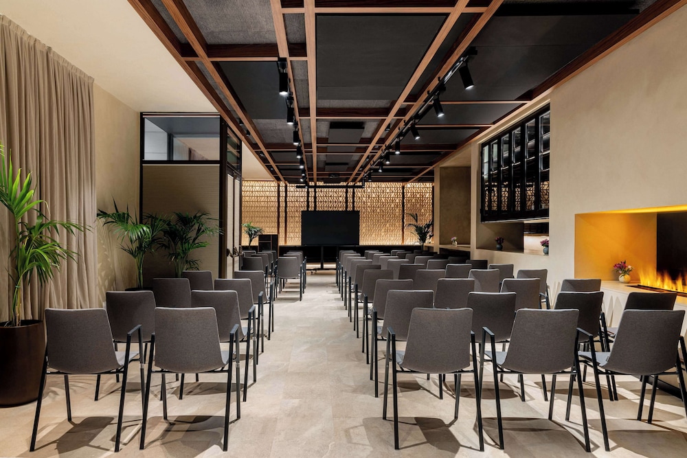 Radisson Collection Hotel, Magdalena Plaza Sevilla — Restaurant & bars in Seville, Andalusia