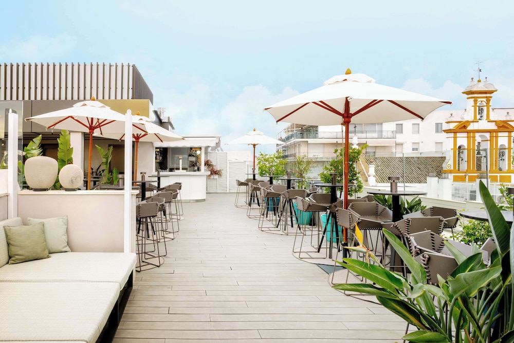 Radisson Collection Hotel, Magdalena Plaza Sevilla — Restaurant & bars in Seville, Andalusia