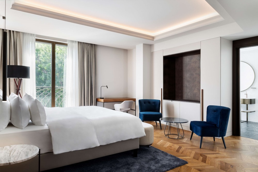 Radisson Collection Hotel, Magdalena Plaza Sevilla — Hotel rooms in Seville, Andalusia