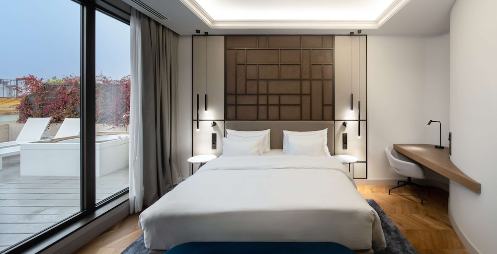 Radisson Collection Hotel, Magdalena Plaza Sevilla — Hotel rooms in Seville, Andalusia