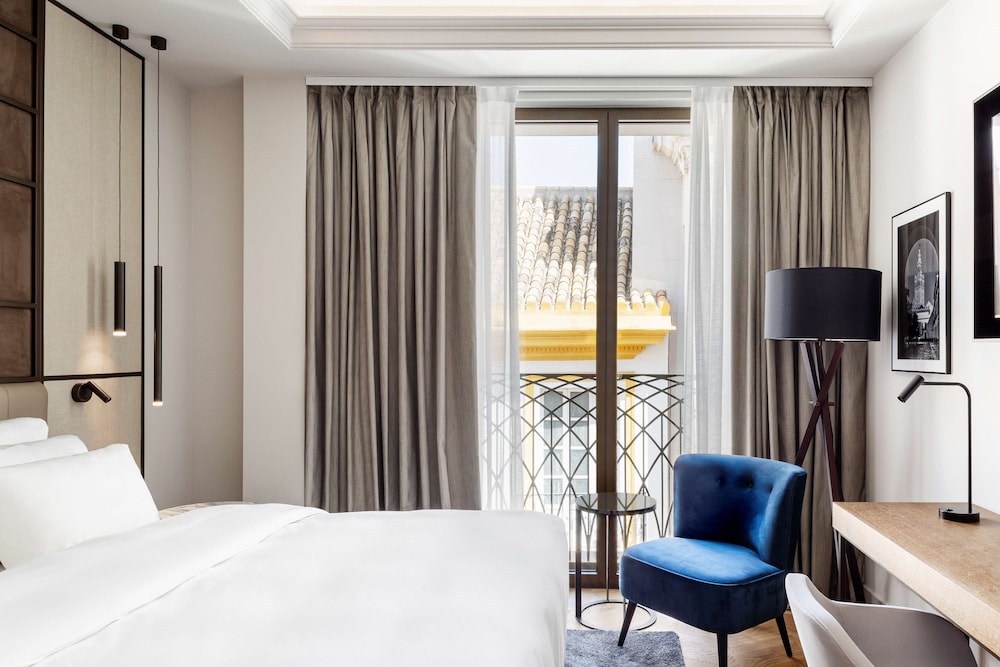 Radisson Collection Hotel, Magdalena Plaza Sevilla — Hotel rooms in Seville, Andalusia