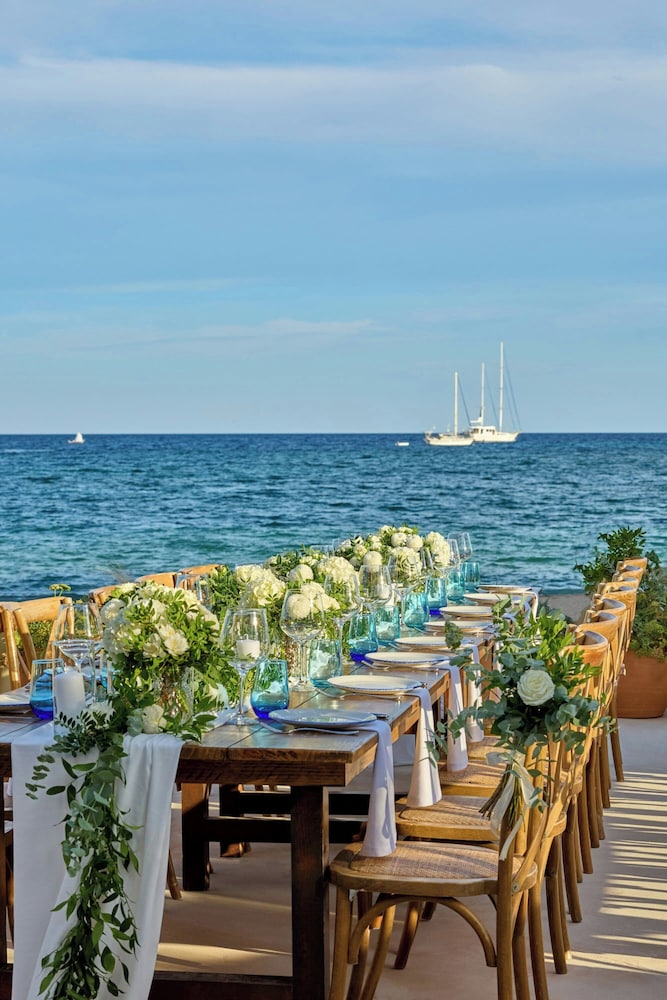 W Ibiza — Restaurant & bars in Santa Eulalia, Balearic Islands