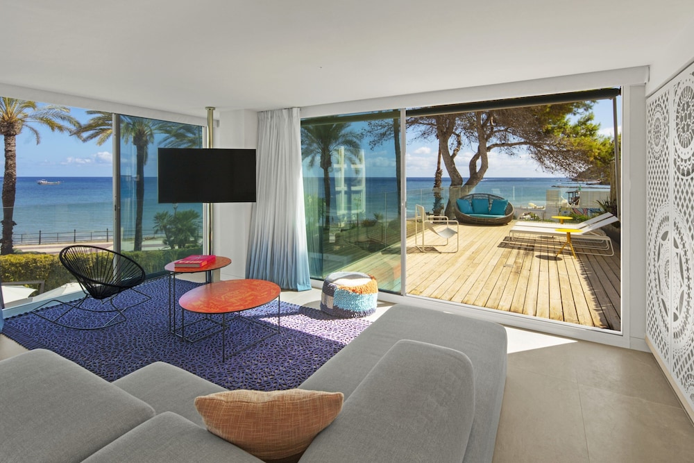 W Ibiza — Hotel rooms in Santa Eulalia, Balearic Islands