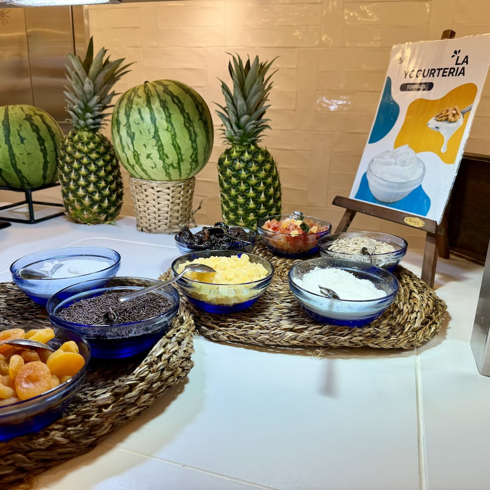 Hotel Rosamar Es Blau - Adults Only +21 — Restaurant & bars in Lloret de Mar, Catalonia