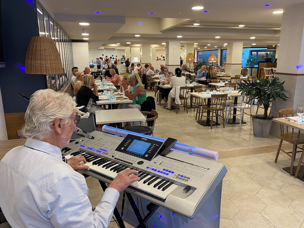 Hotel Rosamar Es Blau - Adults Only +21 — Restaurant & bars in Lloret de Mar, Catalonia