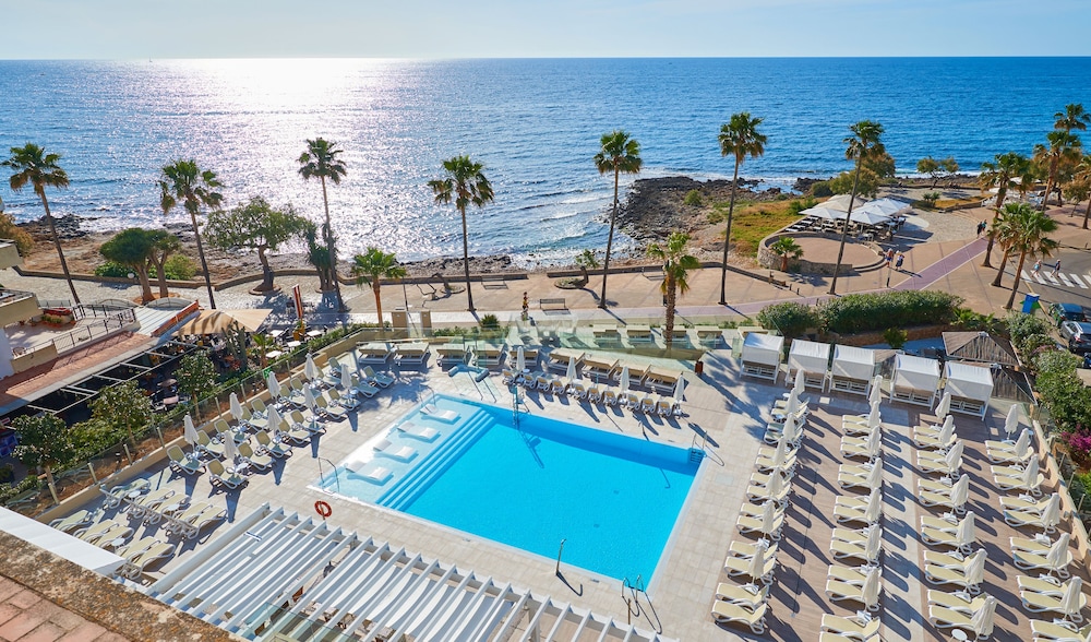 Protur Bonamar Hotel - Adults Only — Main photo in Cala Bona, Balearic Islands