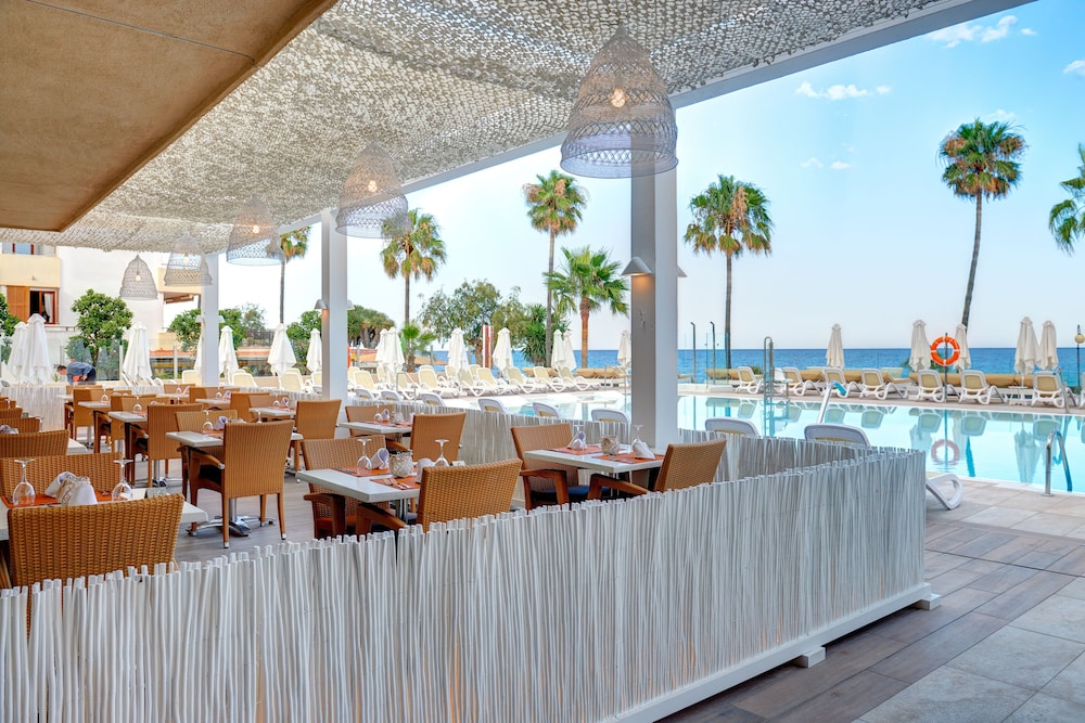 Protur Bonamar Hotel - Adults Only — Restaurant & bars in Cala Bona, Balearic Islands