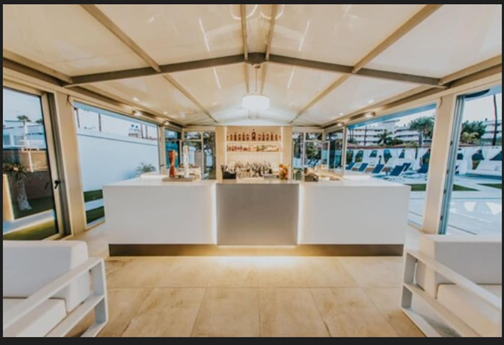 Sanom Beach Resort - Adults Only — Restaurant & bars in Playa del Ingles, Canary Islands