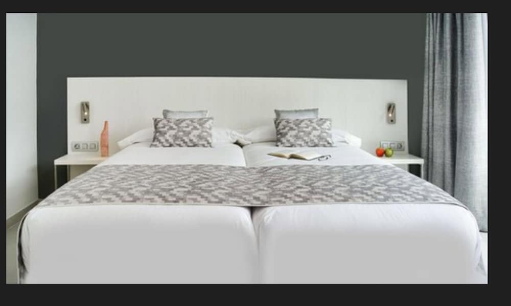 Sanom Beach Resort - Adults Only — Hotel rooms in Playa del Ingles, Canary Islands