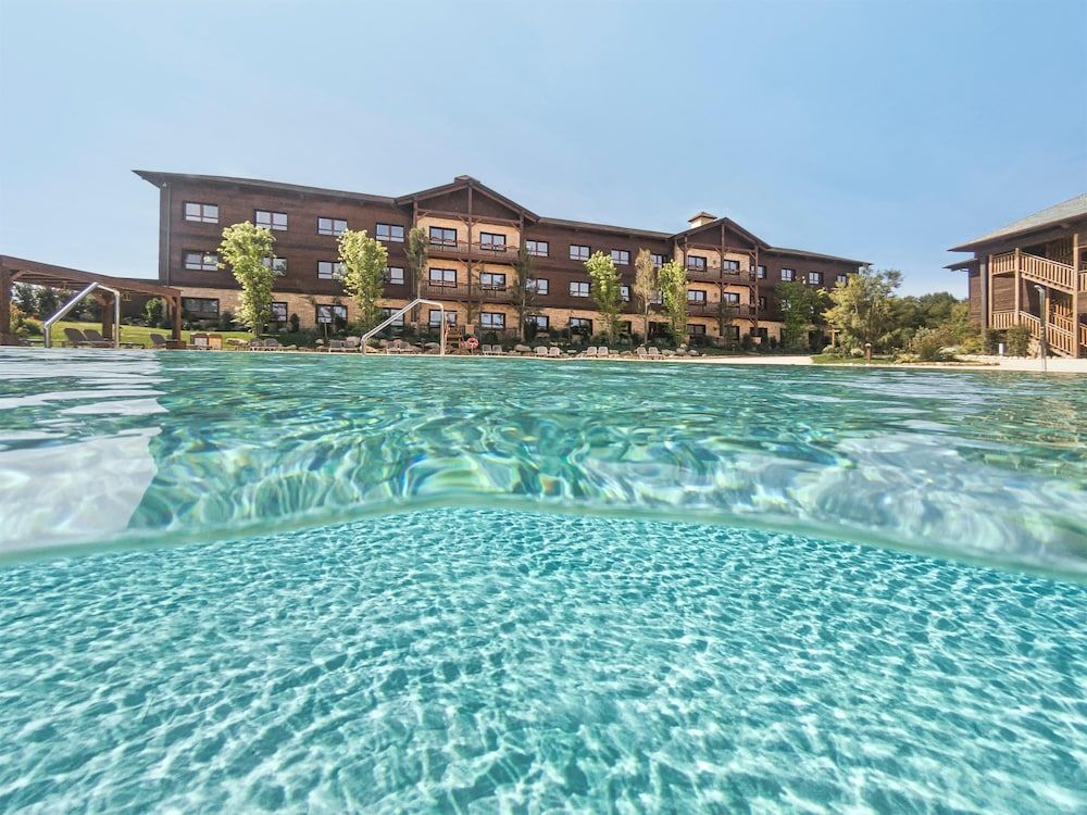 PortAventura Hotel Colorado - Includes unlimited access to PortAventura Park & 1 day access to Ferrari Land image