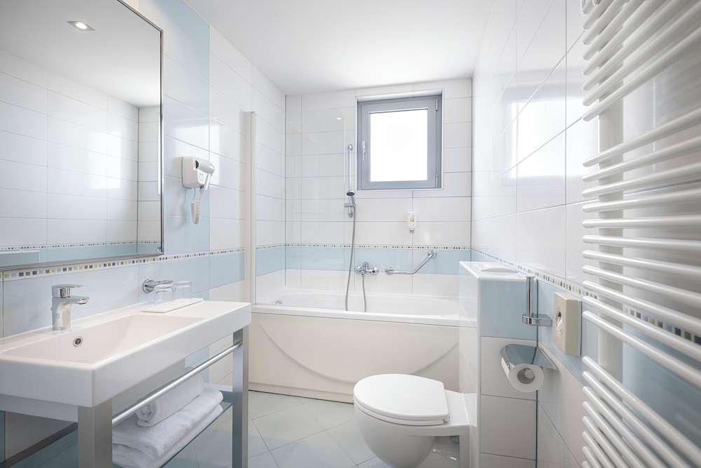 Maistra Select Belvedere Resort — Hotel rooms in Vrsar, Istria
