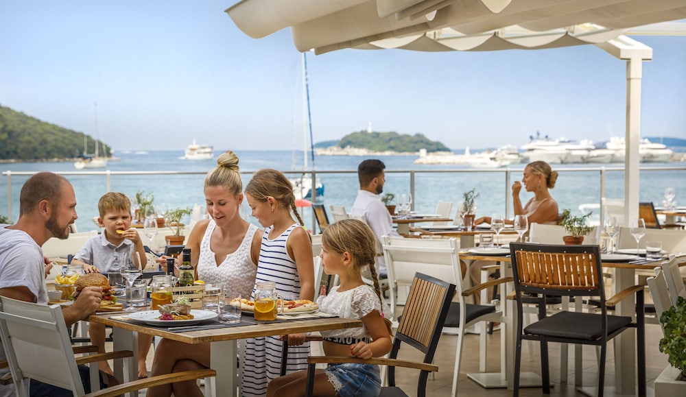 Maistra Select Belvedere Resort — Restaurant & bars in Vrsar, Istria