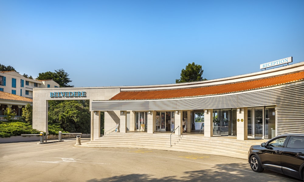 Maistra Select Belvedere Resort — Hotel building in Vrsar, Istria
