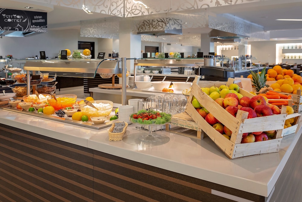 Maistra Select Belvedere Resort — Restaurant & bars in Vrsar, Istria