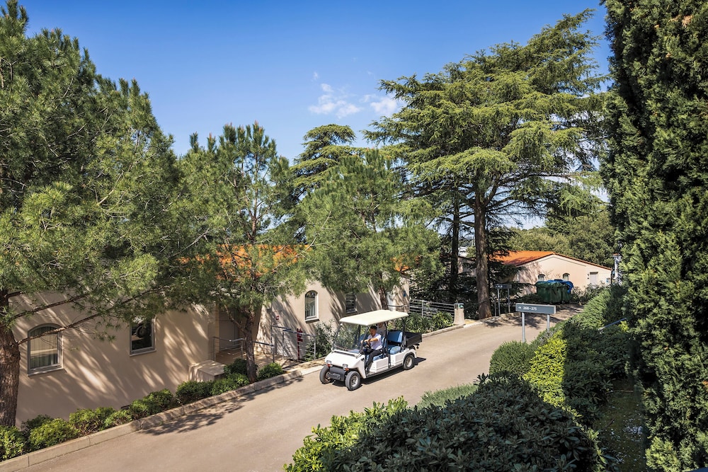 Maistra Select Belvedere Resort — Hotel building in Vrsar, Istria