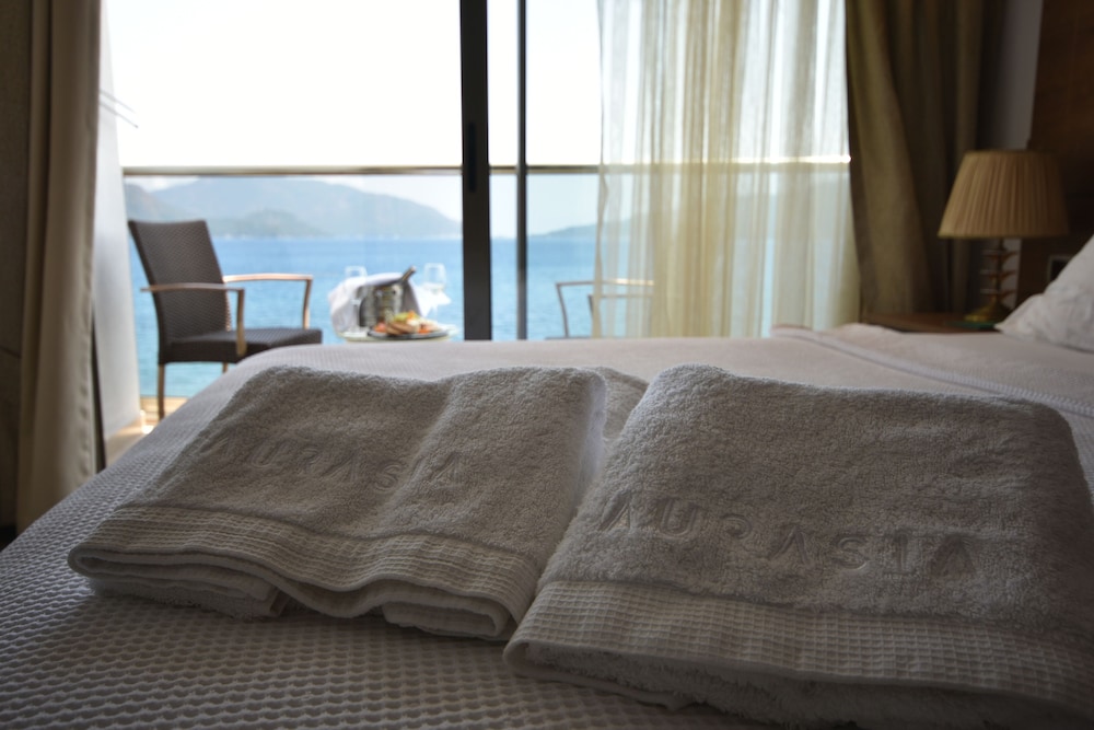 Aurasia Beach Hotel — Hotel rooms in Marmaris, Mugla