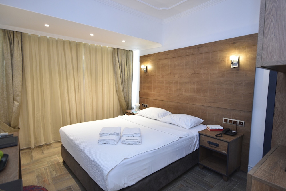 Aurasia Beach Hotel — Hotel rooms in Marmaris, Mugla
