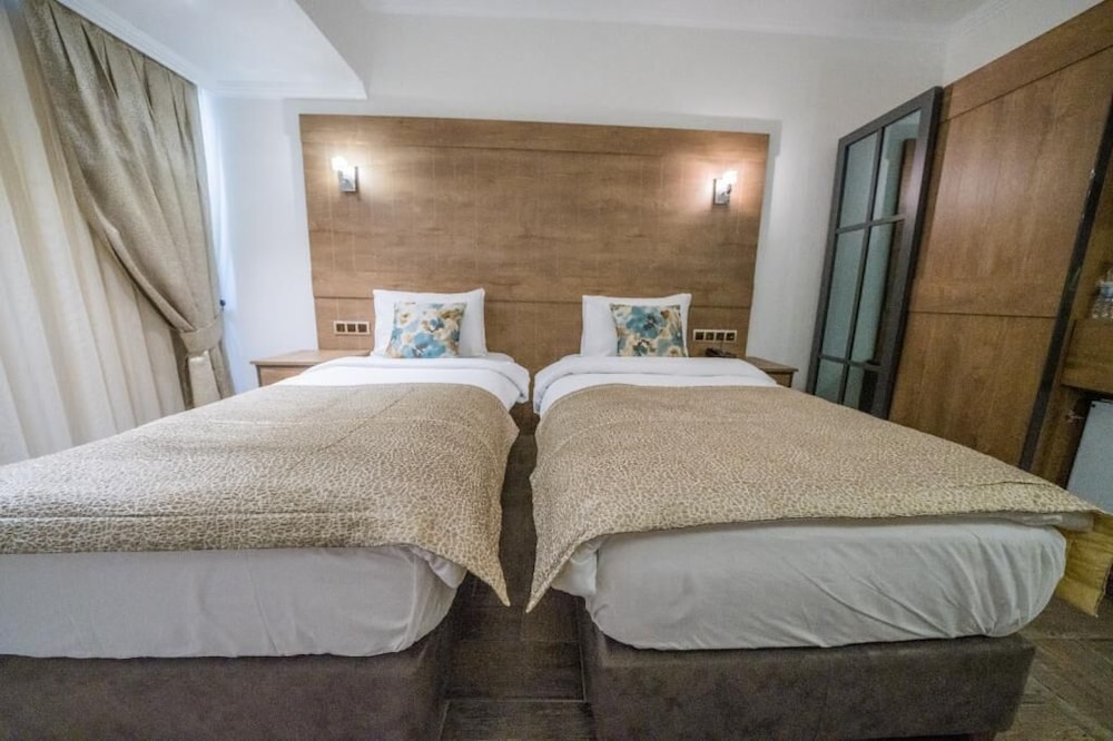 Aurasia Beach Hotel — Hotel rooms in Marmaris, Mugla