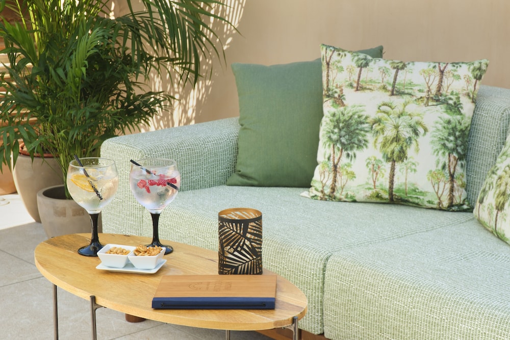 Antigua Palma Casa Noble Hotel — Hotel rooms in Palma de Mallorca, Balearic Islands
