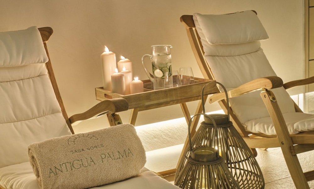 Antigua Palma Casa Noble Hotel — Hotel rooms in Palma de Mallorca, Balearic Islands