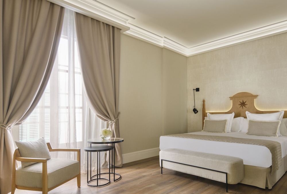 Antigua Palma Casa Noble Hotel — Hotel rooms in Palma de Mallorca, Balearic Islands