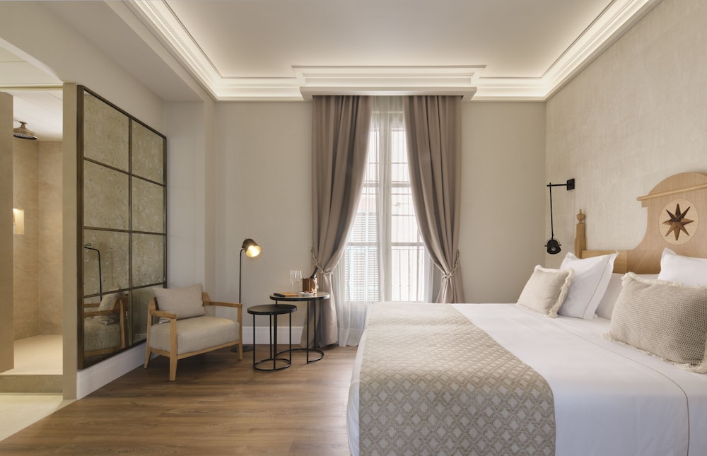 Antigua Palma Casa Noble Hotel — Hotel rooms in Palma de Mallorca, Balearic Islands
