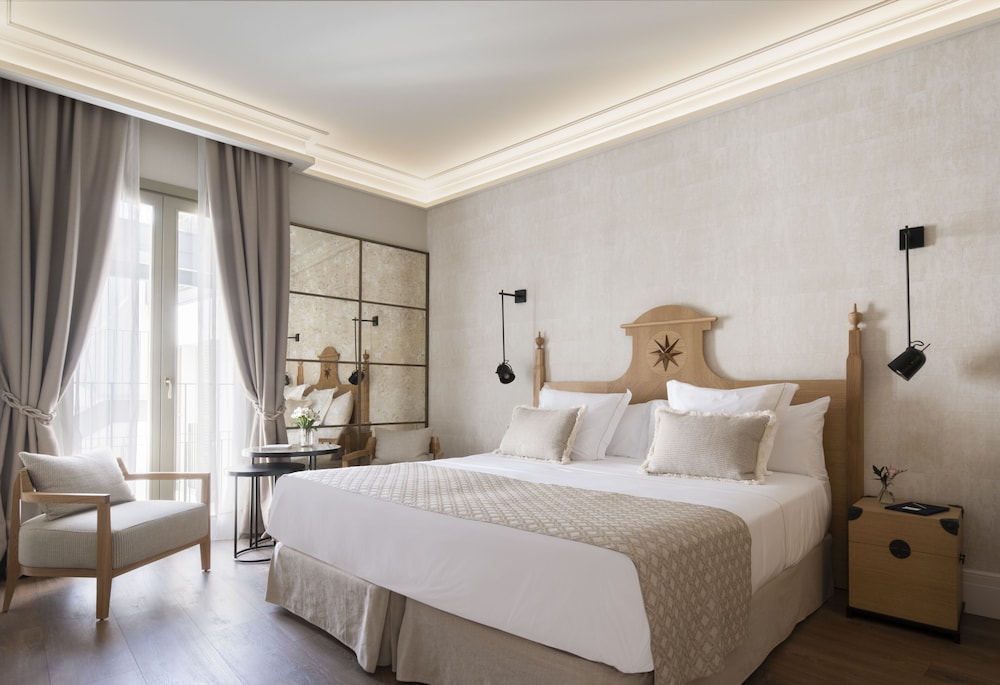 Antigua Palma Casa Noble Hotel — Hotel rooms in Palma de Mallorca, Balearic Islands