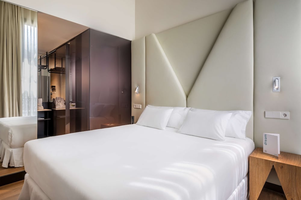 Occidental Diagonal 414 — Hotel rooms in Barcelona, Catalonia