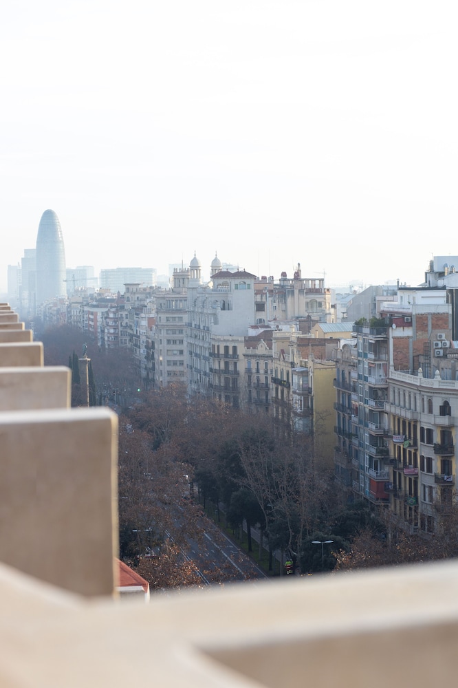 Occidental Diagonal 414 — Attractions in the area in Barcelona, Catalonia