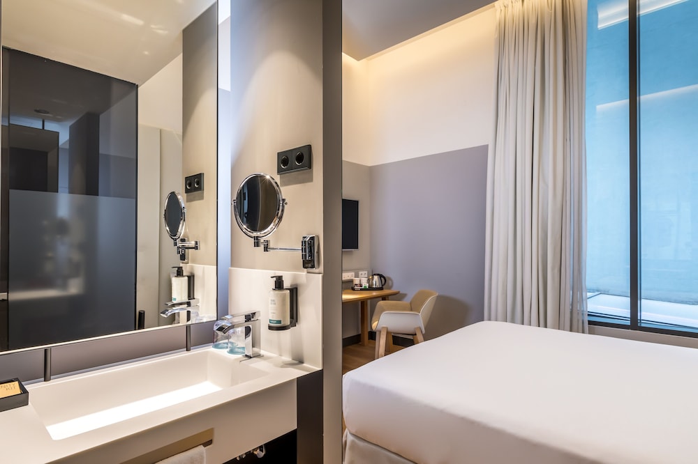 Occidental Diagonal 414 — Hotel rooms in Barcelona, Catalonia