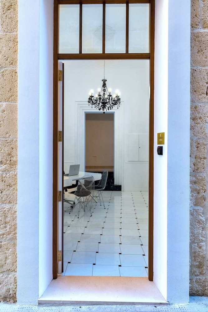 Divina Suites Hotel Boutique Adults Only — Hotel building in Ciutadella de Menorca, Balearic Islands