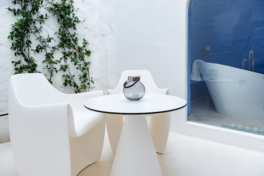 Divina Suites Hotel Boutique Adults Only — Restaurant & bars in Ciutadella de Menorca, Balearic Islands