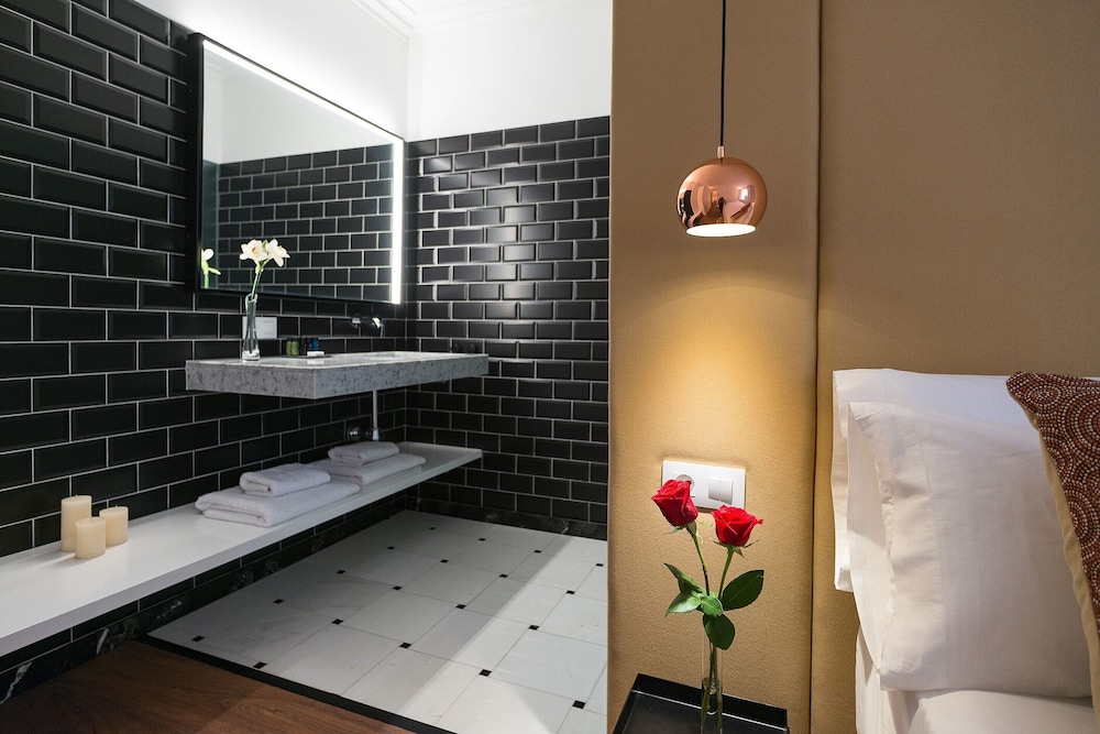 Divina Suites Hotel Boutique Adults Only — Hotel rooms in Ciutadella de Menorca, Balearic Islands
