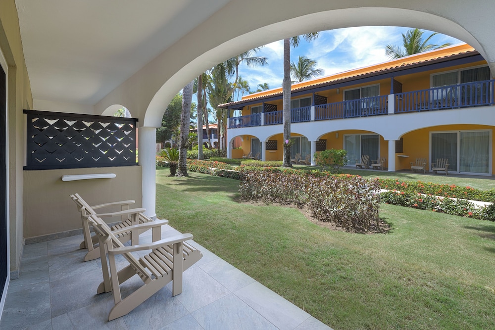 Catalonia Bayahibe – All Inclusive — Hotel building in Bayahibe, La Altagracia