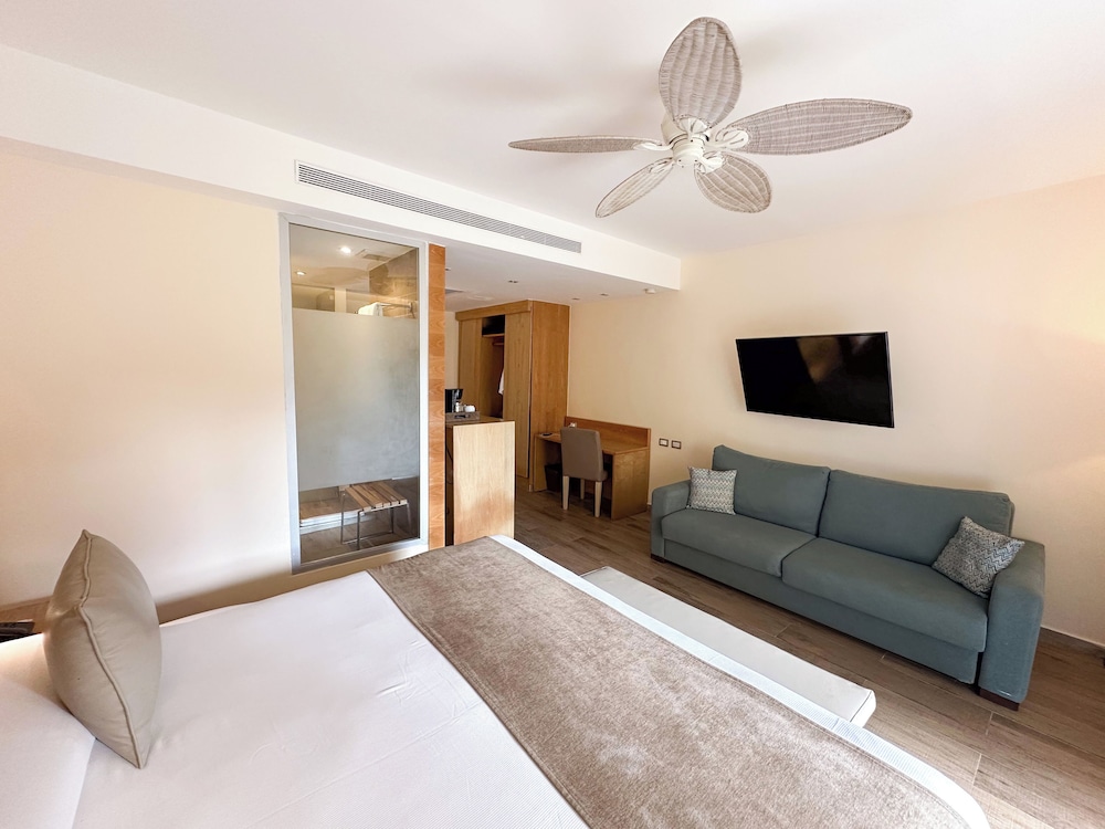 Catalonia Bayahibe – All Inclusive — Hotel rooms in Bayahibe, La Altagracia