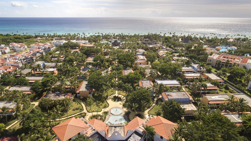 Catalonia Bayahibe – All Inclusive — Hotel building in Bayahibe, La Altagracia