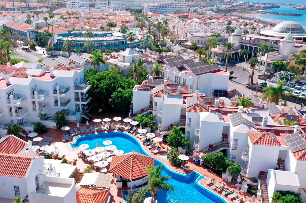 Apartamentos Parque del Sol — Swimming pool in Costa Adeje, Canary Islands