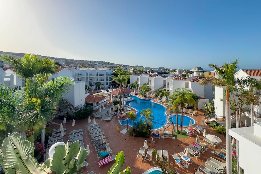 Apartamentos Parque del Sol — Swimming pool in Costa Adeje, Canary Islands