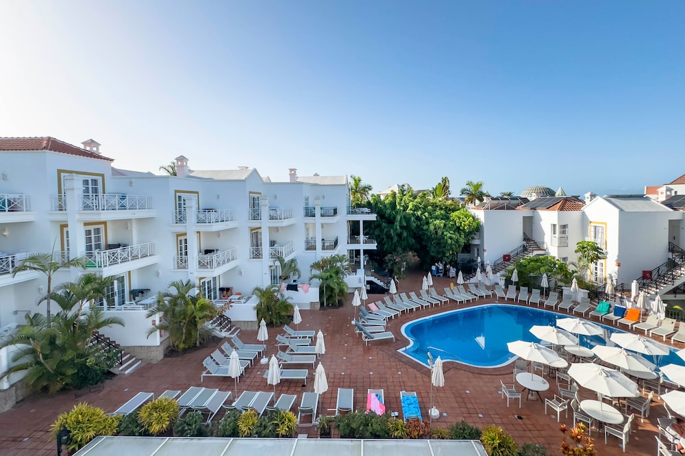 Apartamentos Parque del Sol — Swimming pool in Costa Adeje, Canary Islands