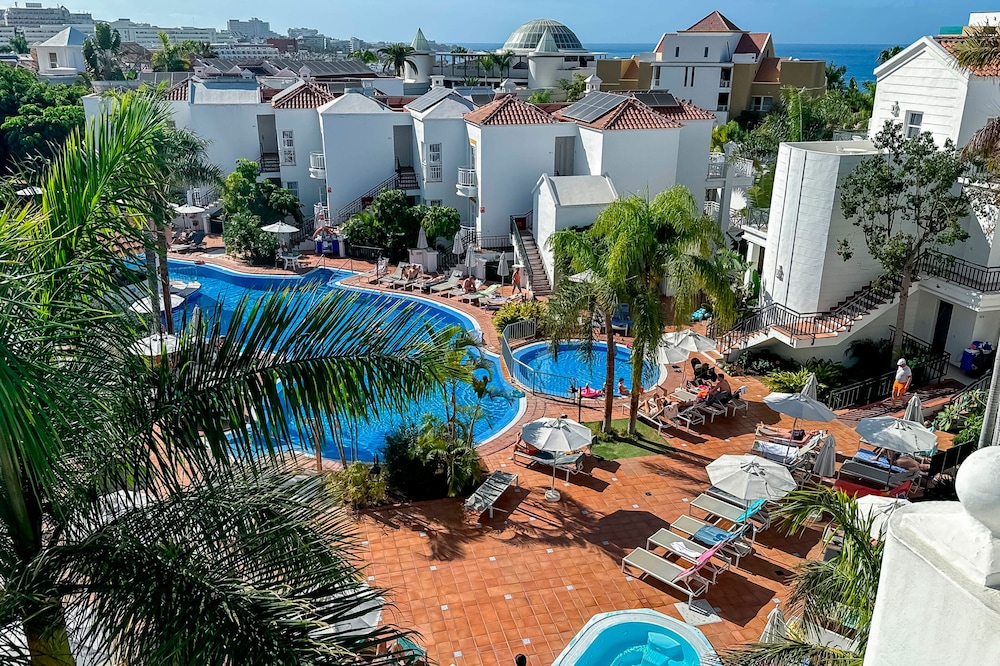 Apartamentos Parque del Sol — Swimming pool in Costa Adeje, Canary Islands