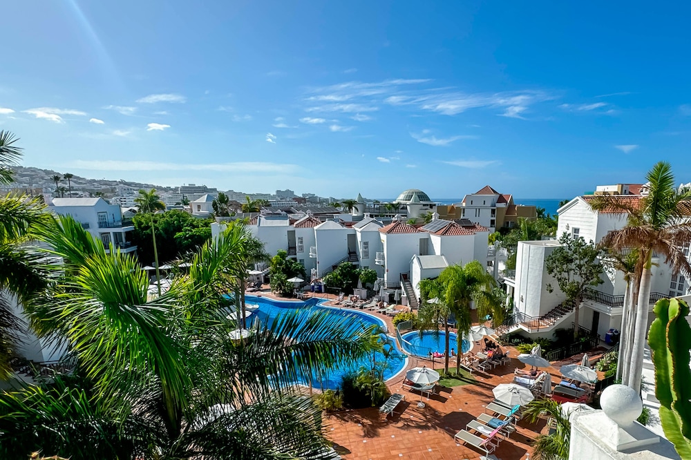 Apartamentos Parque del Sol — Swimming pool in Costa Adeje, Canary Islands