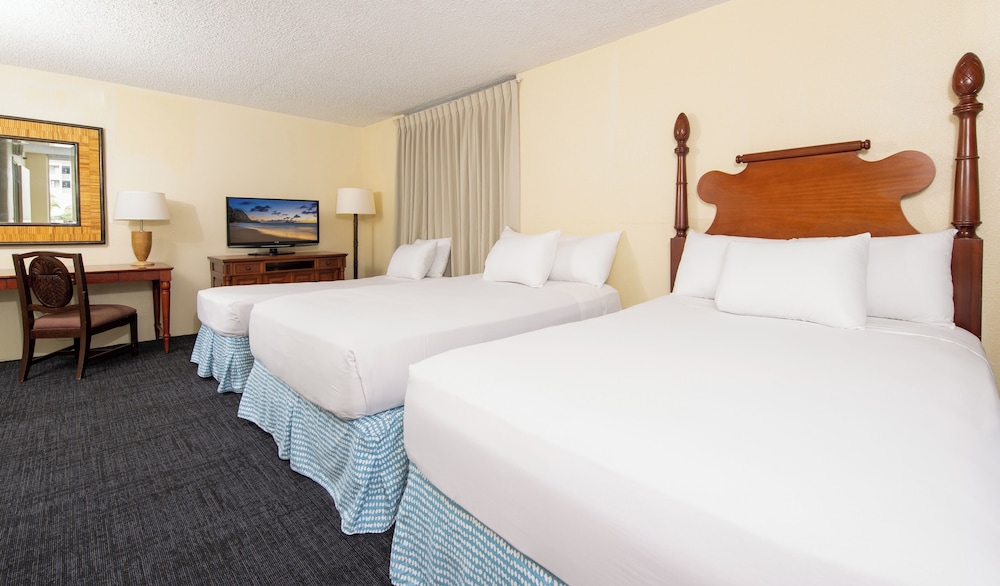 Ohia Waikiki Studio Suites — Hotel rooms in Honolulu, Hawaii