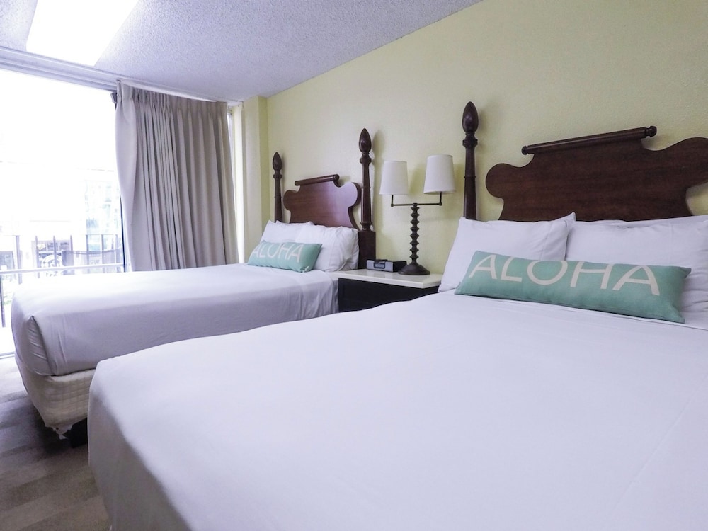 Ohia Waikiki Studio Suites — Hotel rooms in Honolulu, Hawaii