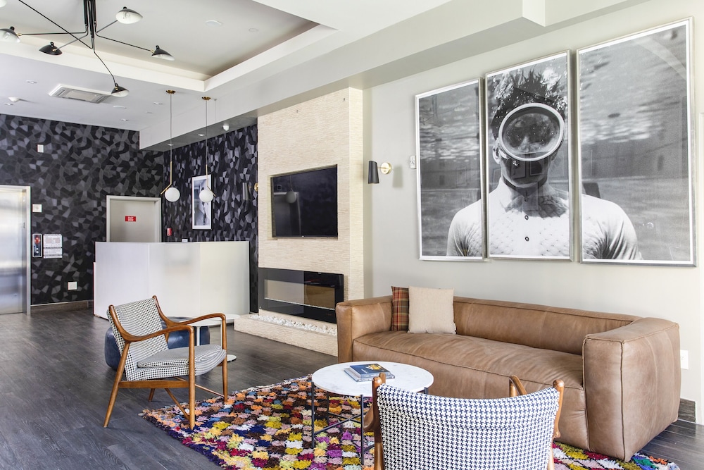 Hotel EPIK — Hotel building in San Francisco, California