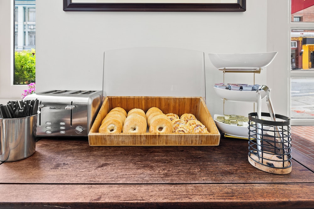 Hotel EPIK — Restaurant & bars in San Francisco, California